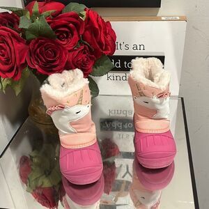 TODDLER GIRL CAT & JACK BOOTS